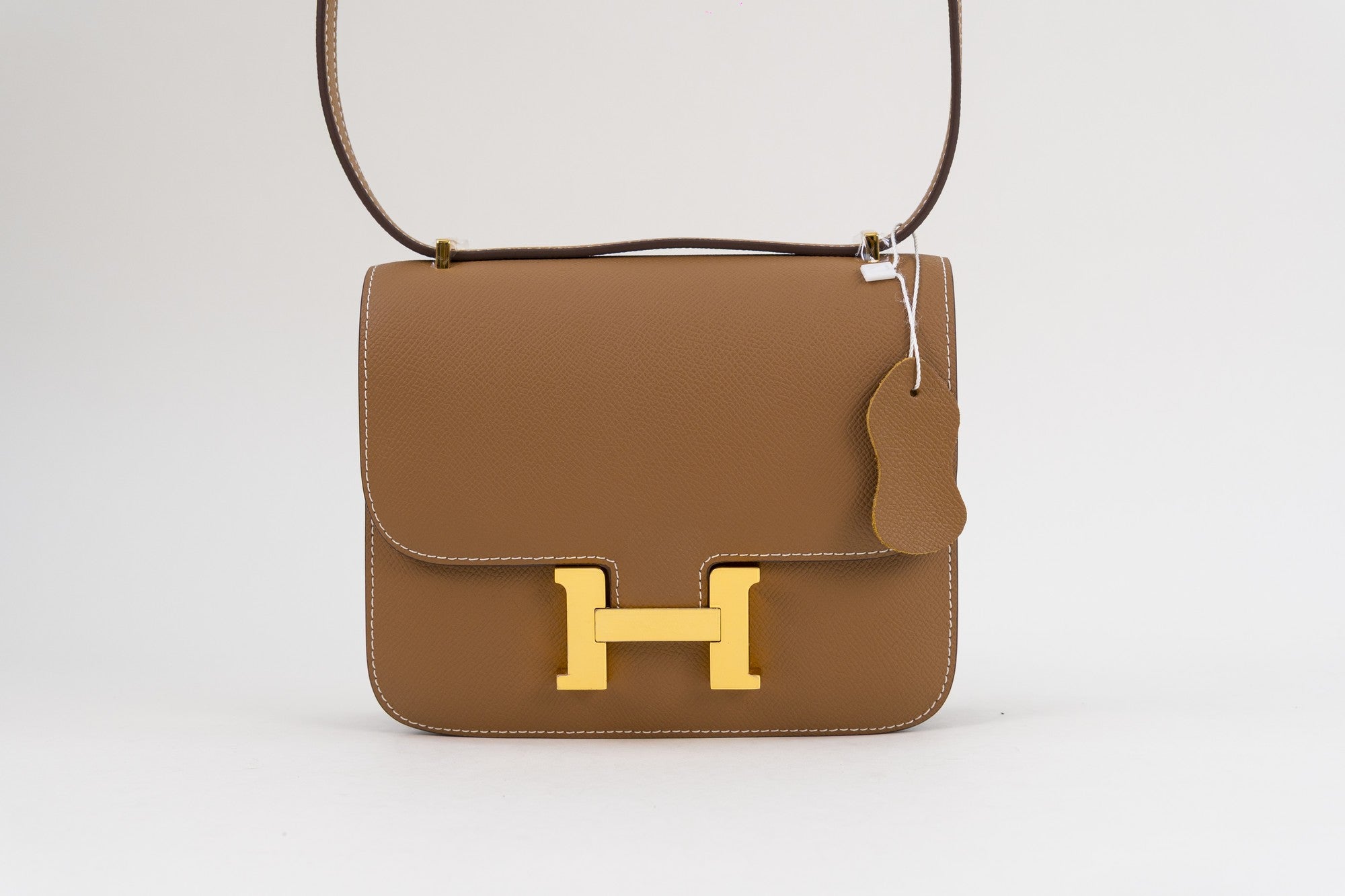 Saloria Constance 18 in Brown
