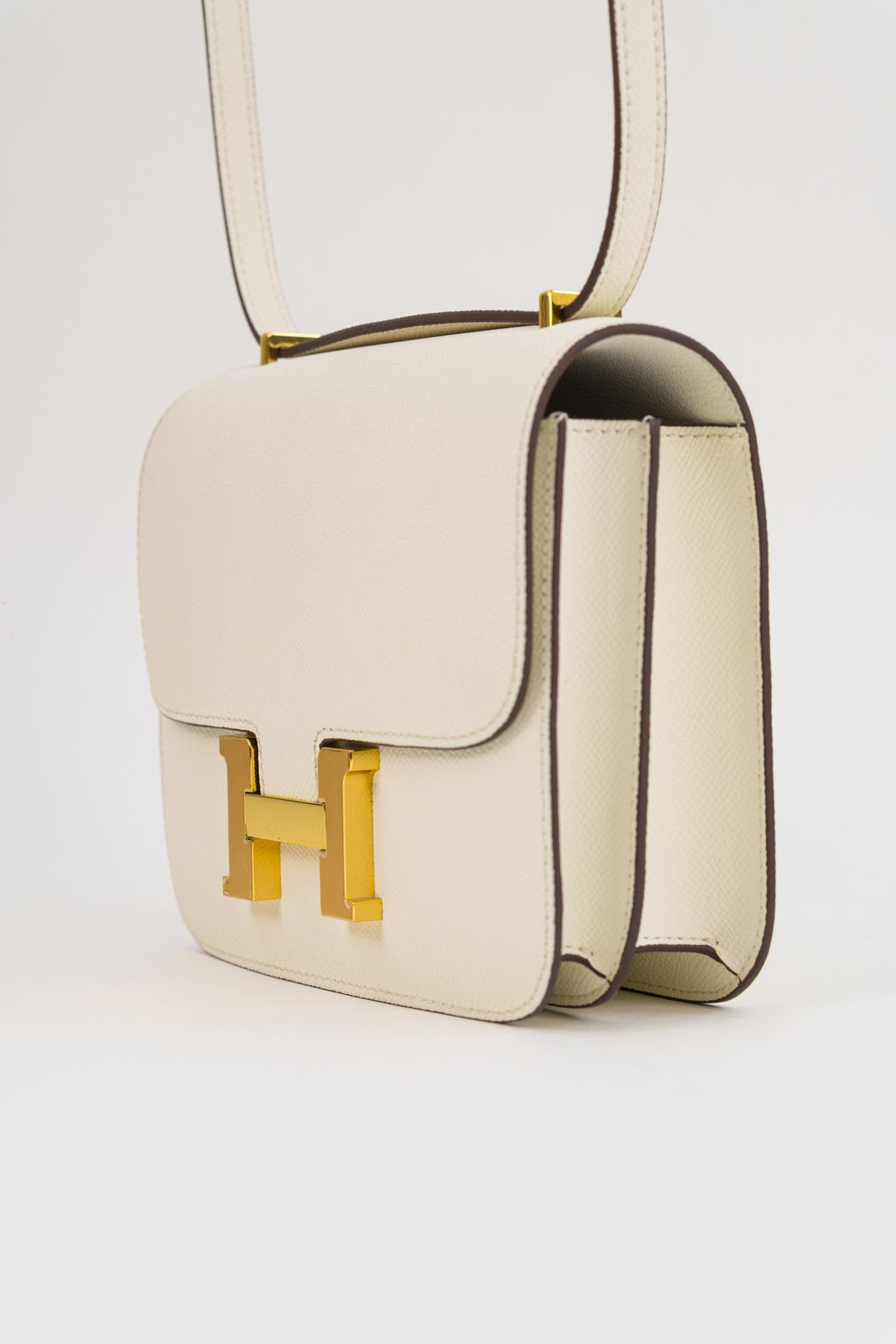 Saloria Constance 18 in White
