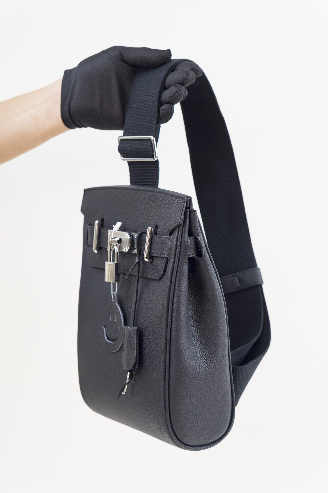 Saloria Hac-A-Dos in Black
