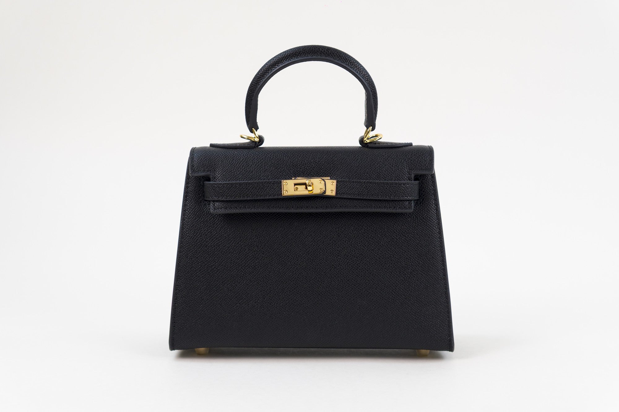 Saloria Kelly 22 in Black