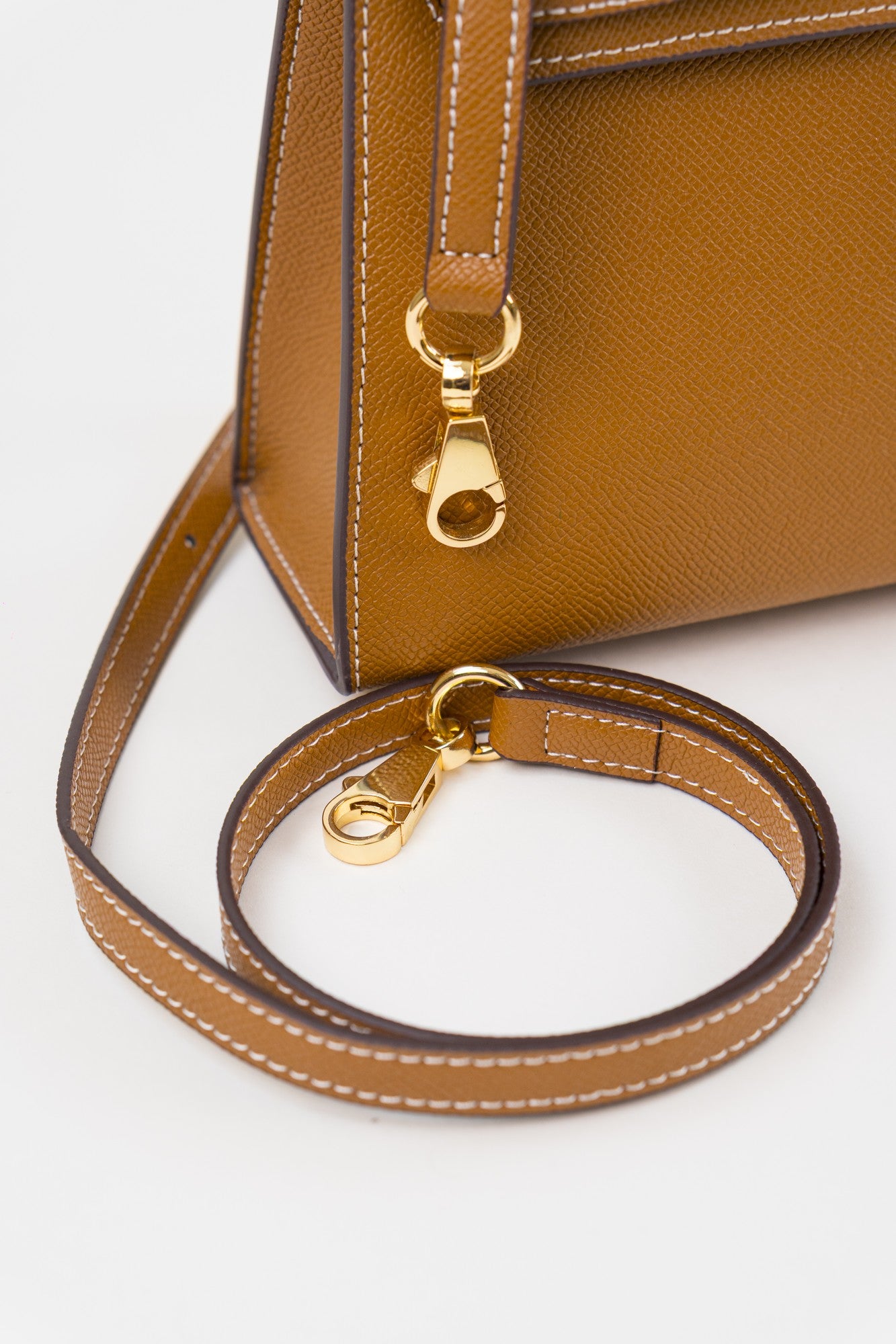 Saloria Kelly 22 in Brown