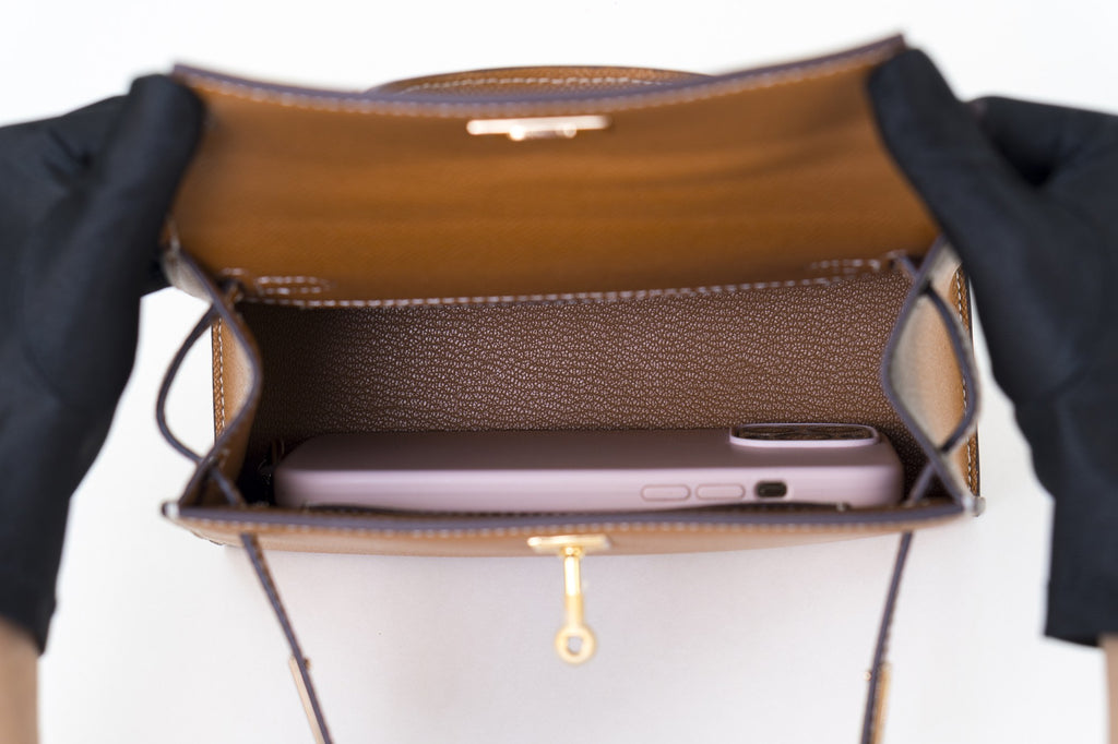 Saloria Kelly 22 in Brown