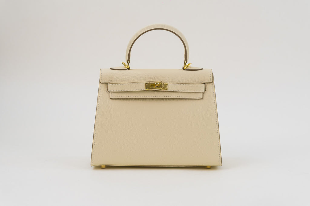Saloria Kelly 22 in White