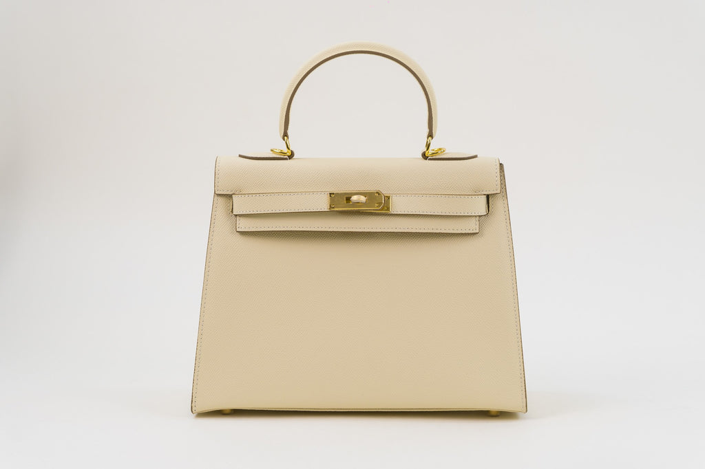 Saloria Kelly 22 in White