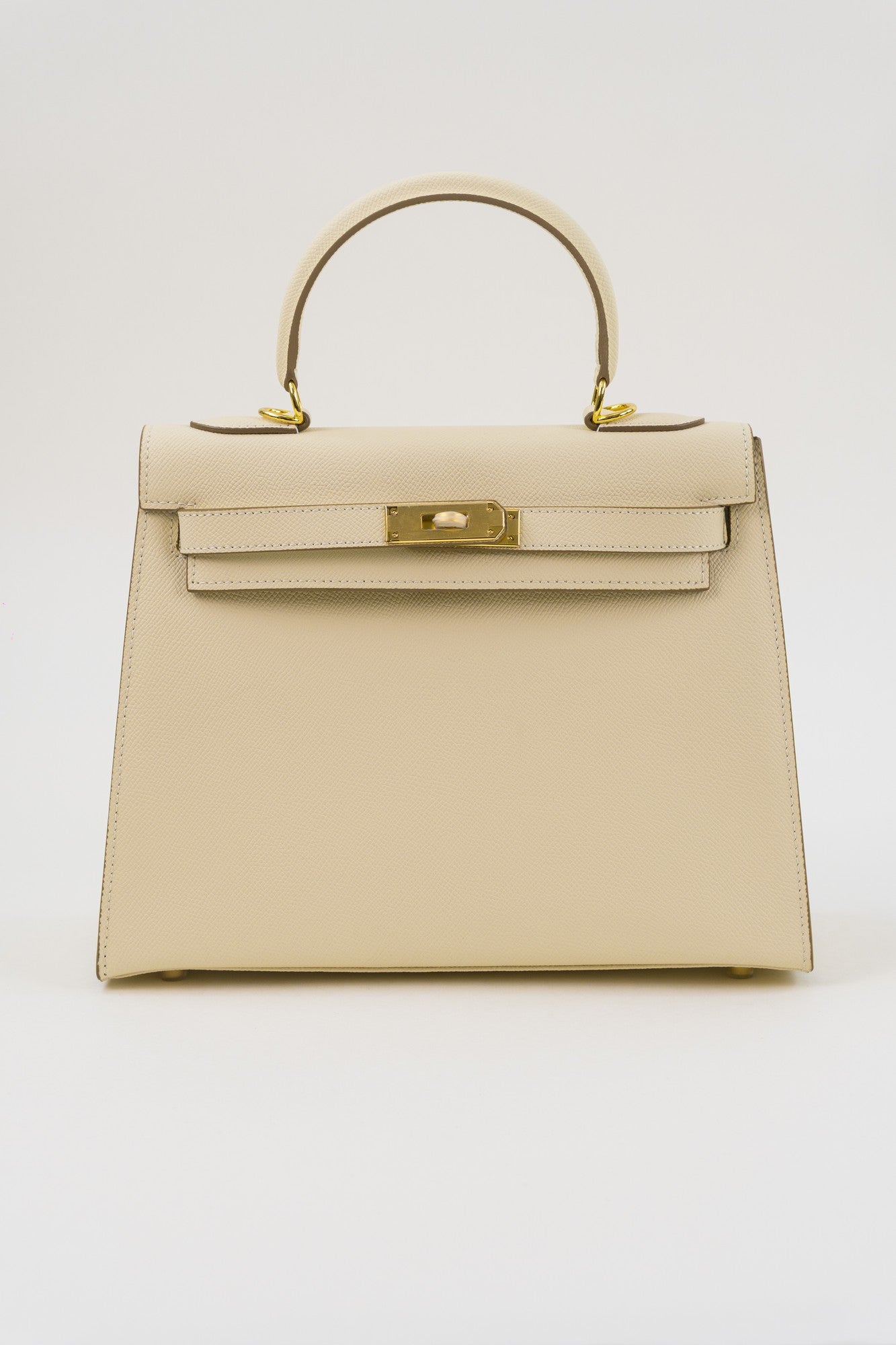 Saloria Kelly 22 in White
