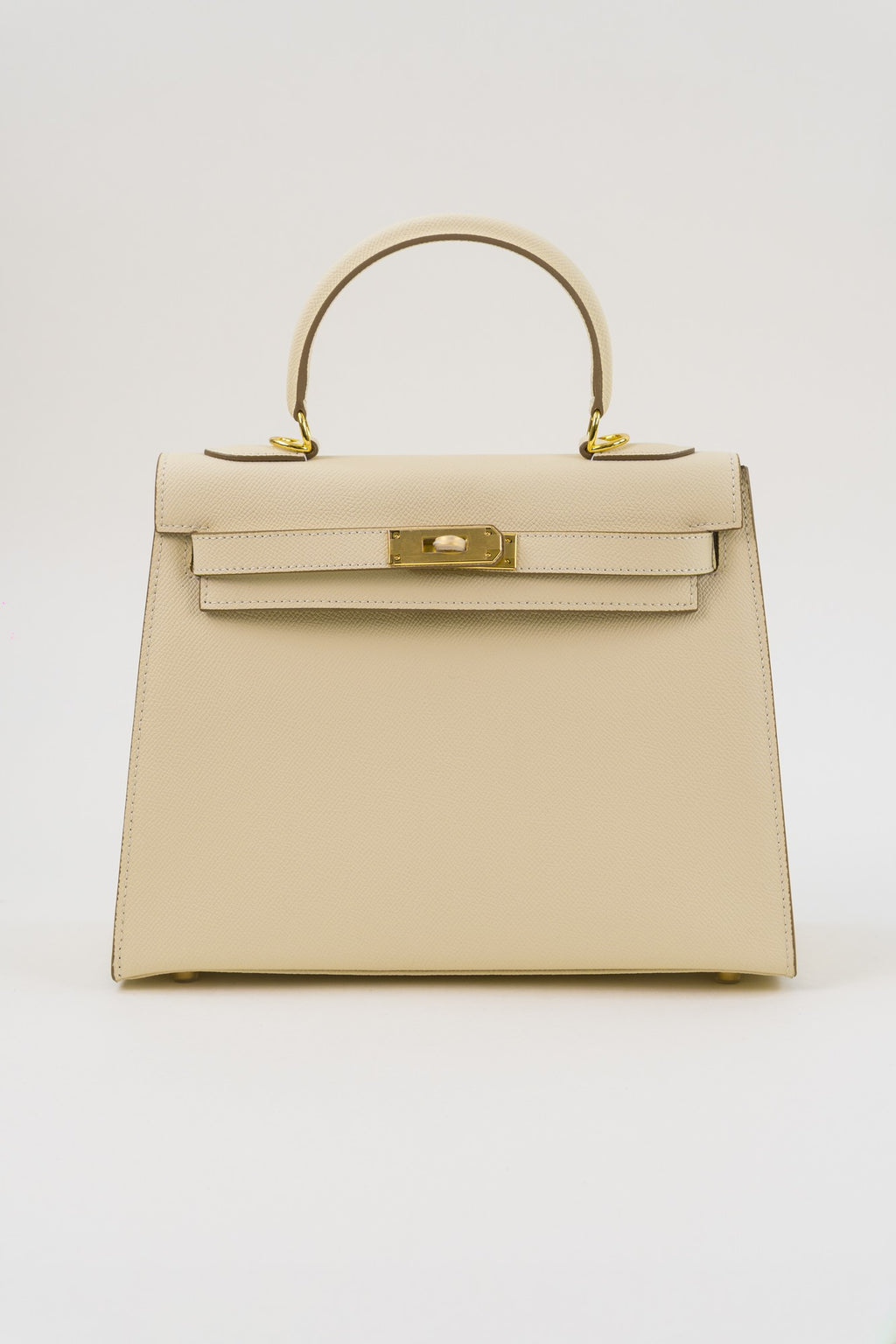 Saloria Kelly 22 in White