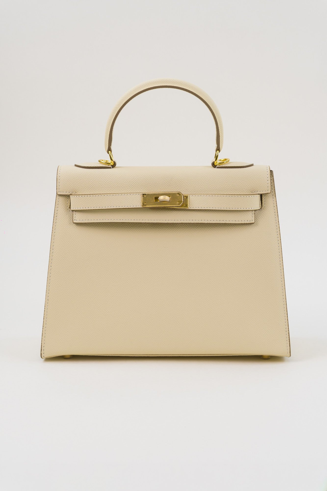Saloria Kelly 22 in White