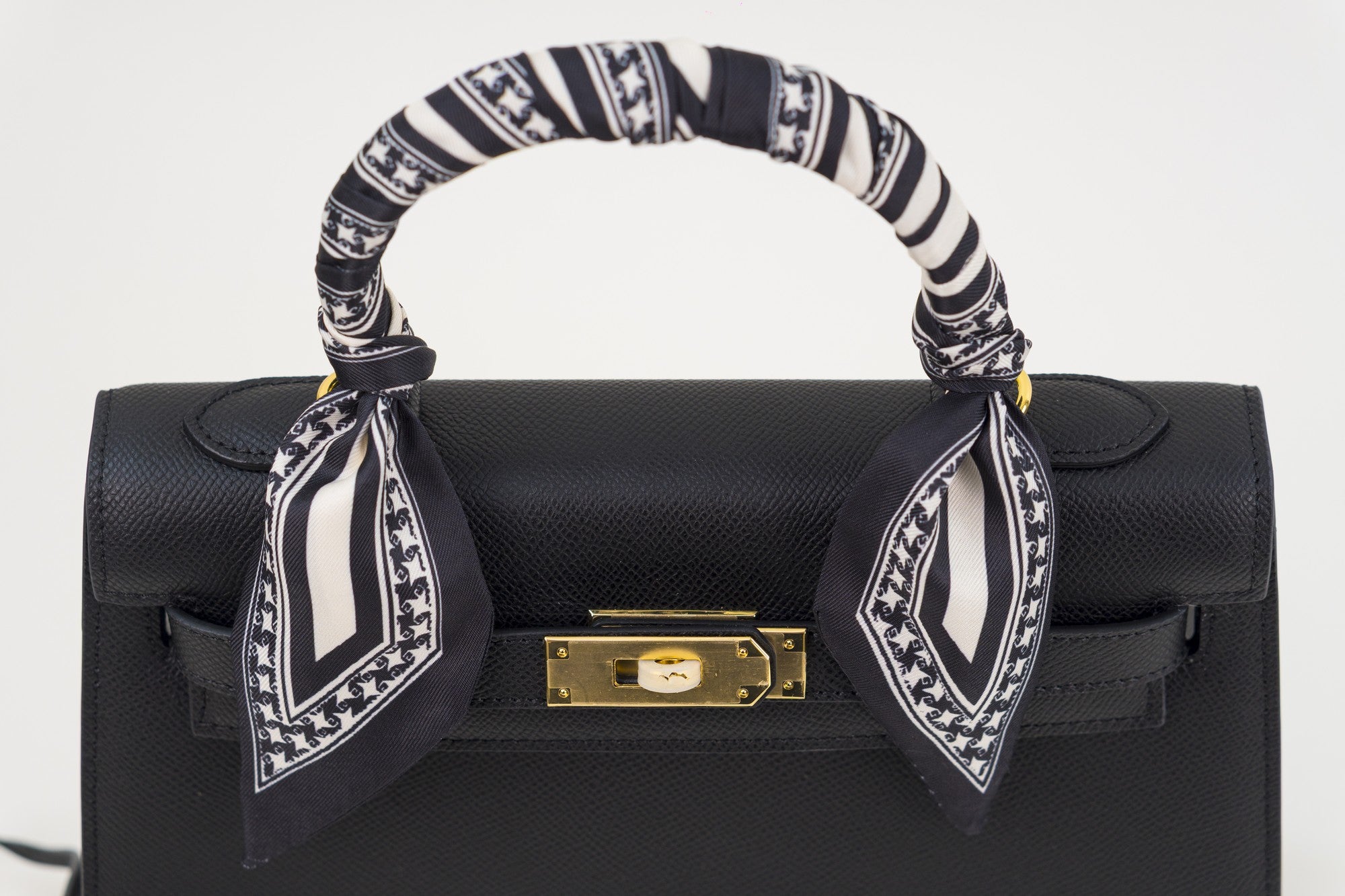 Saloria Kelly 28 in Black