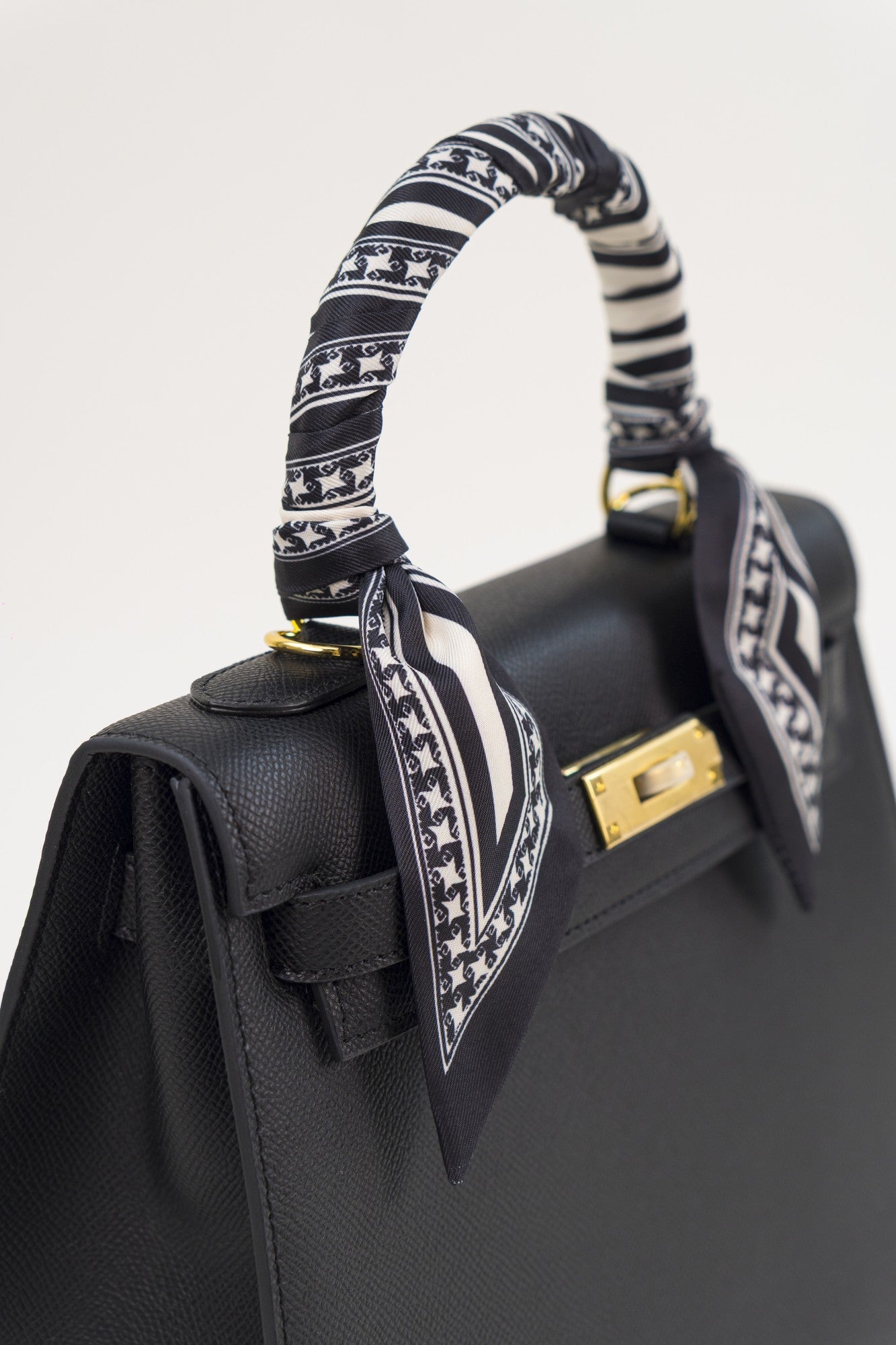 Saloria Kelly 28 in Black