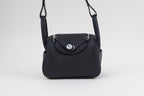 Saloria Lindy 26 in Black