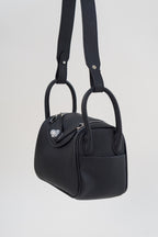 Saloria Lindy 26 in Black