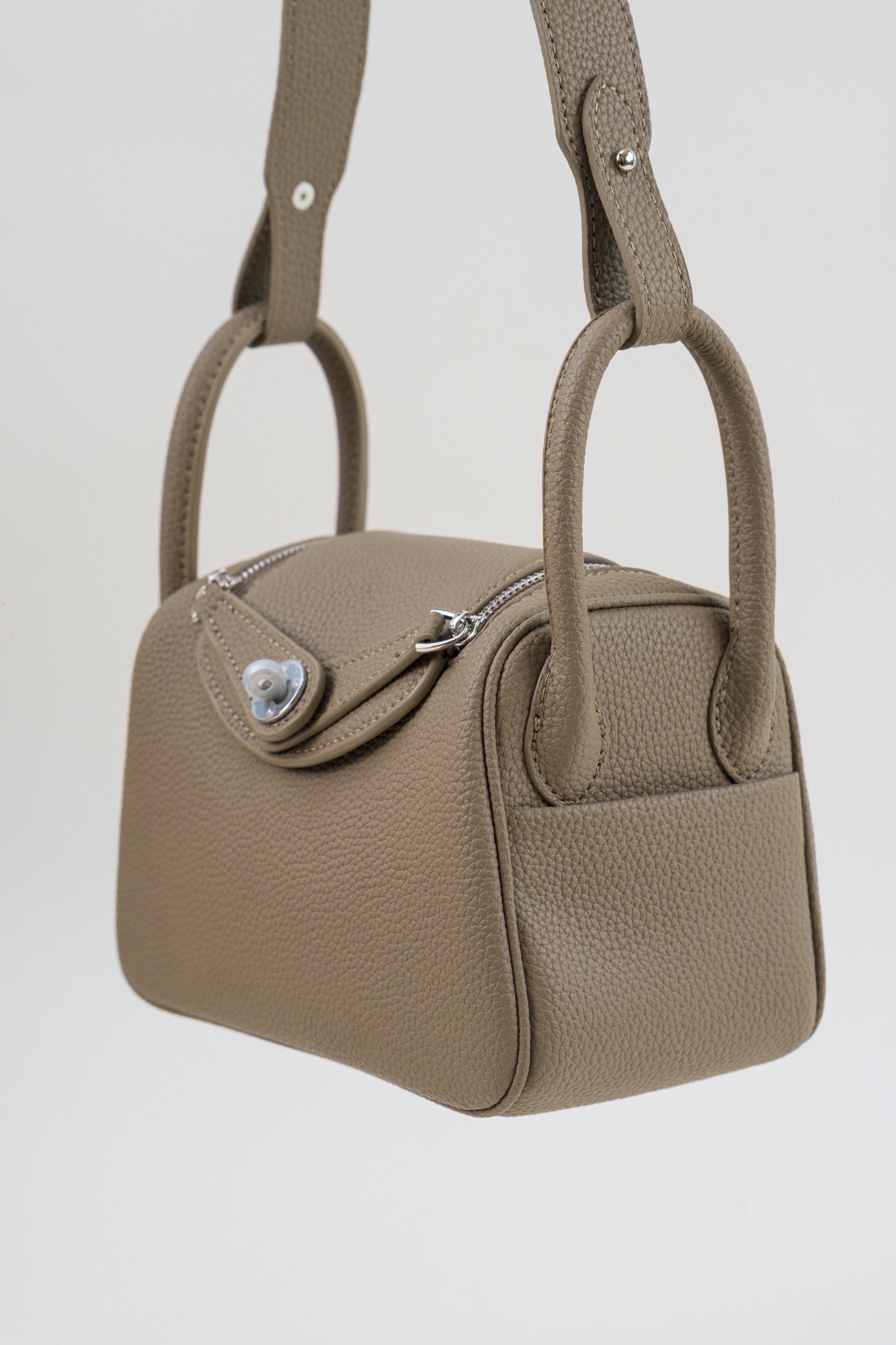 Saloria Lindy 26 in Brown