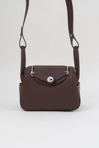 Saloria Lindy 26 in Red