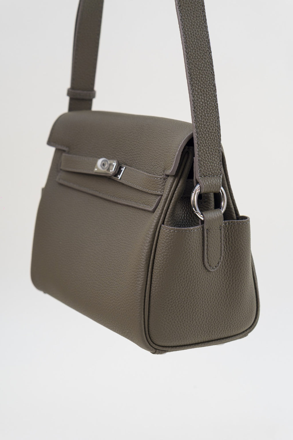 Saloria Messenger in Choco B.
